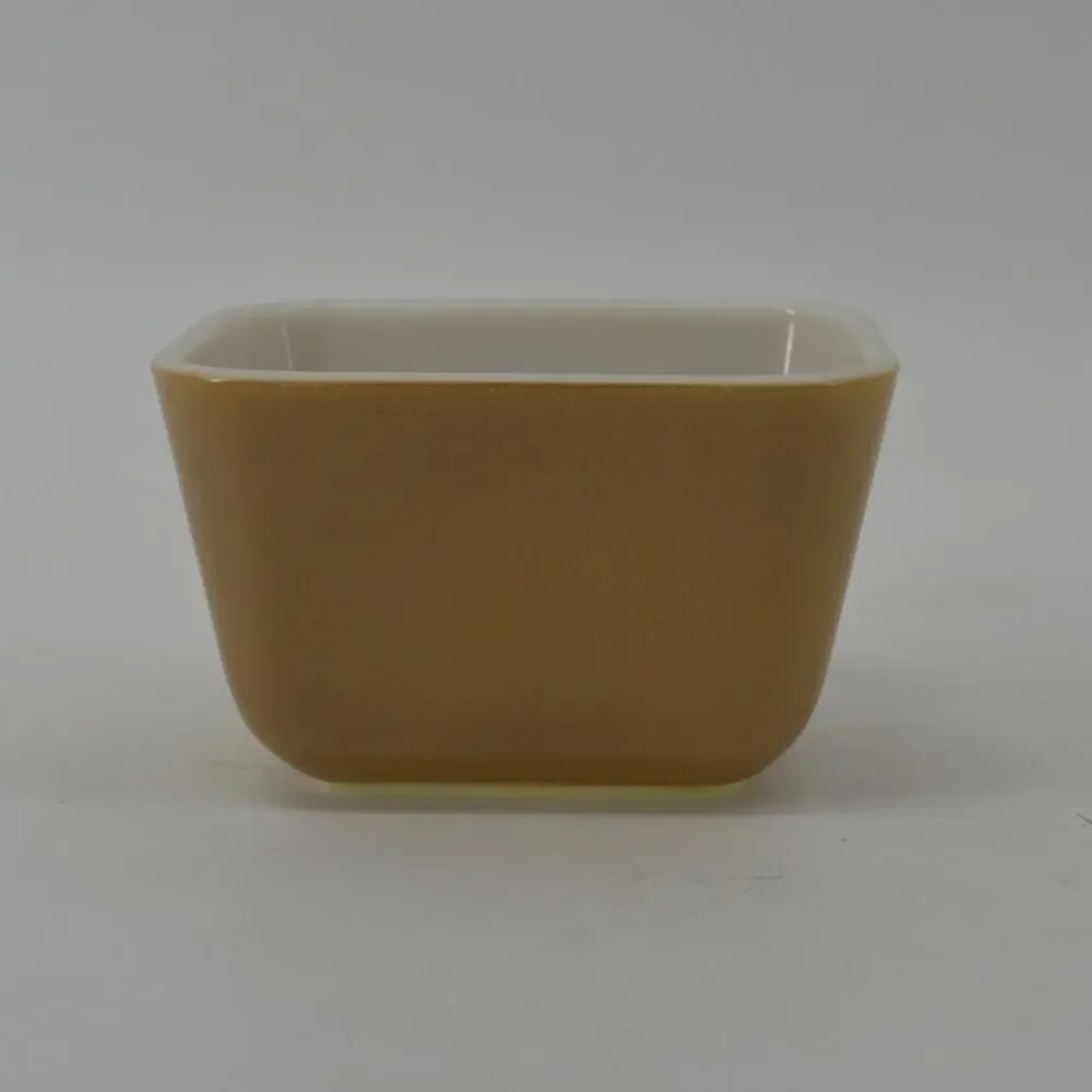 Vintage PYREX Refrigerator Dish 501 B Fridgie Sandlewood